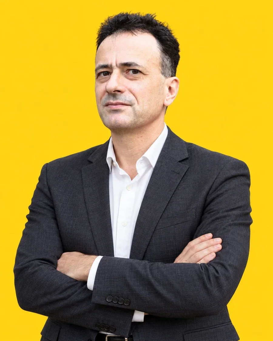 Alexandru Nicolau, Reprezentant Vânzări la Clienți pe Viață
