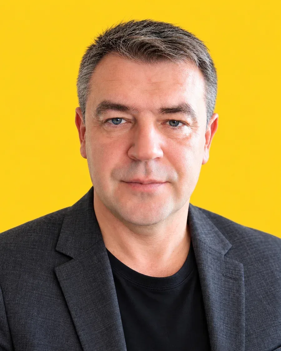 Iulian Vieru, Web developer la Clienți pe Viață